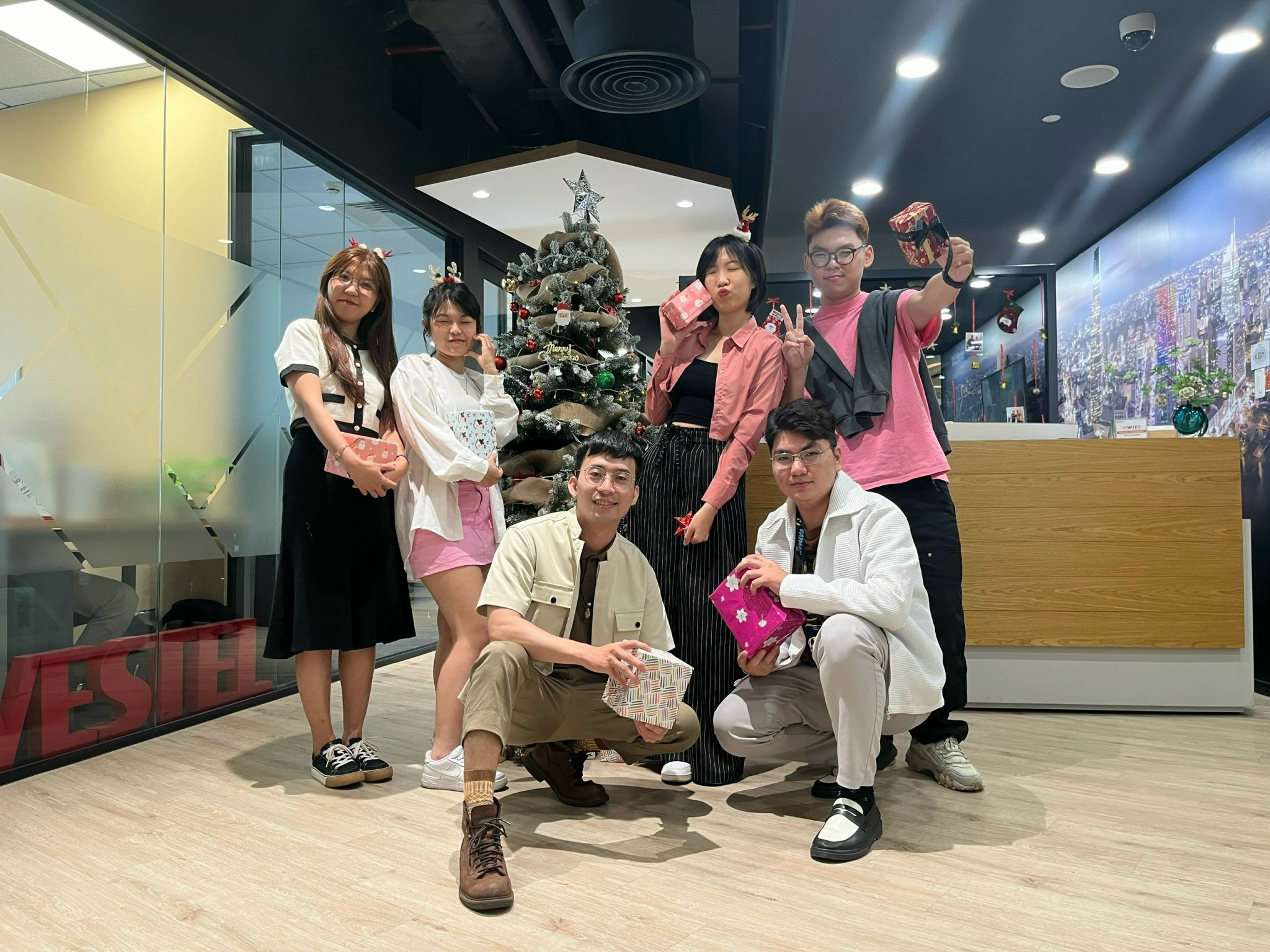 Christmas-wit-AsiaPac-x-AdTech-Team-09.png